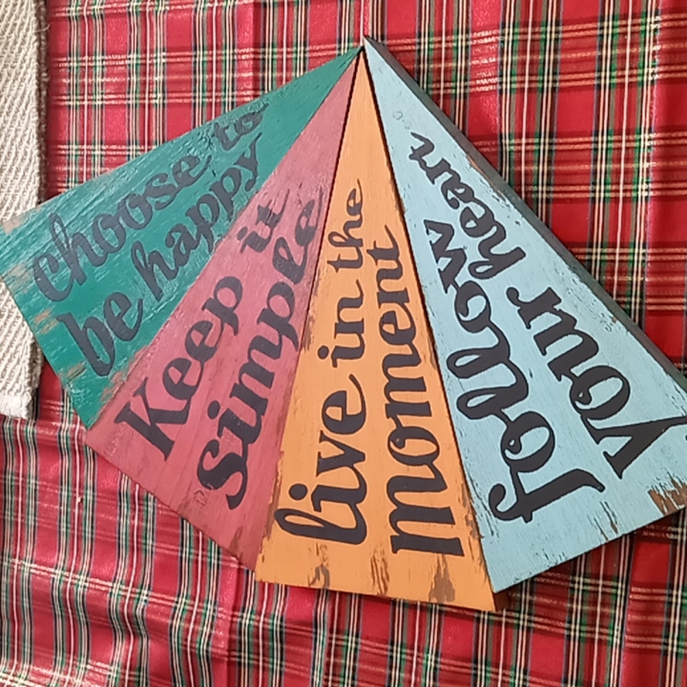 Inspirational wooden pennant signs set of 4